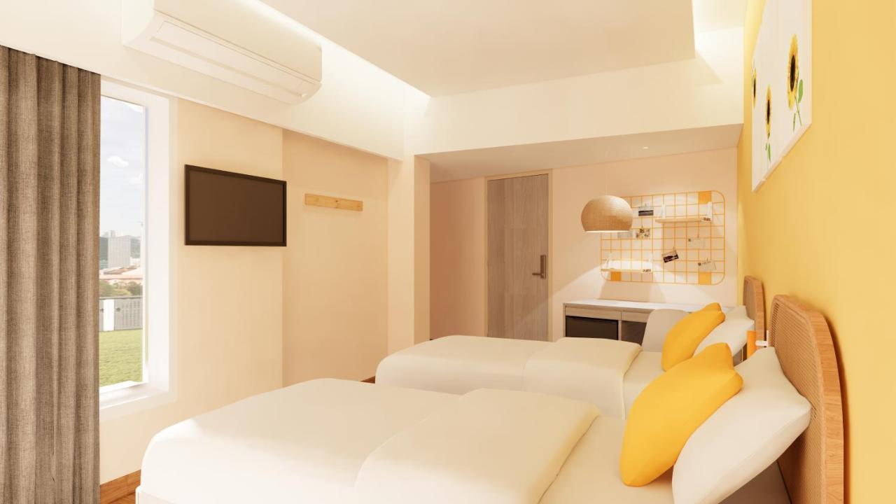 Bloom Hotel - Juhu Mumbai Exterior photo