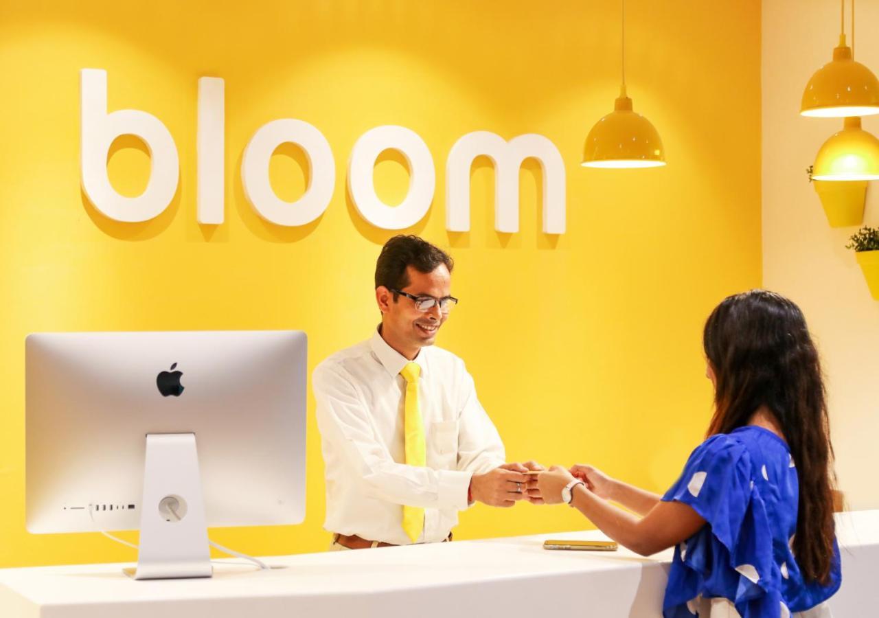 Bloom Hotel - Juhu Mumbai Exterior photo